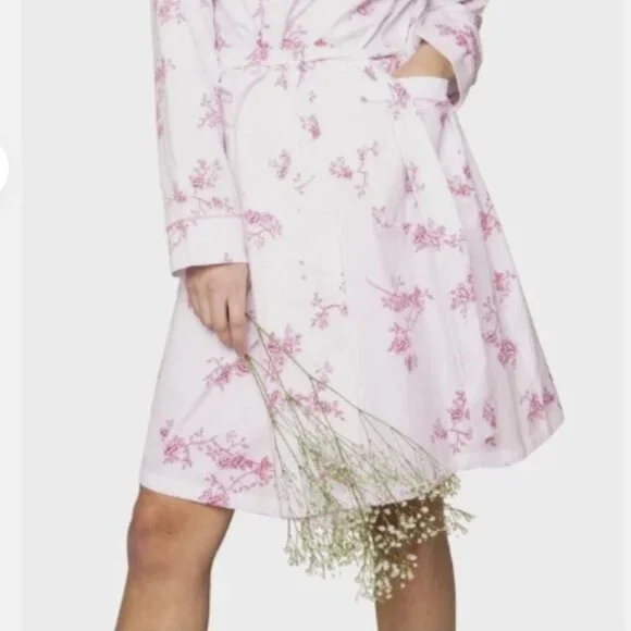 Petite Plume English Rose Floral Cotton Robe - Picture 3 of 10